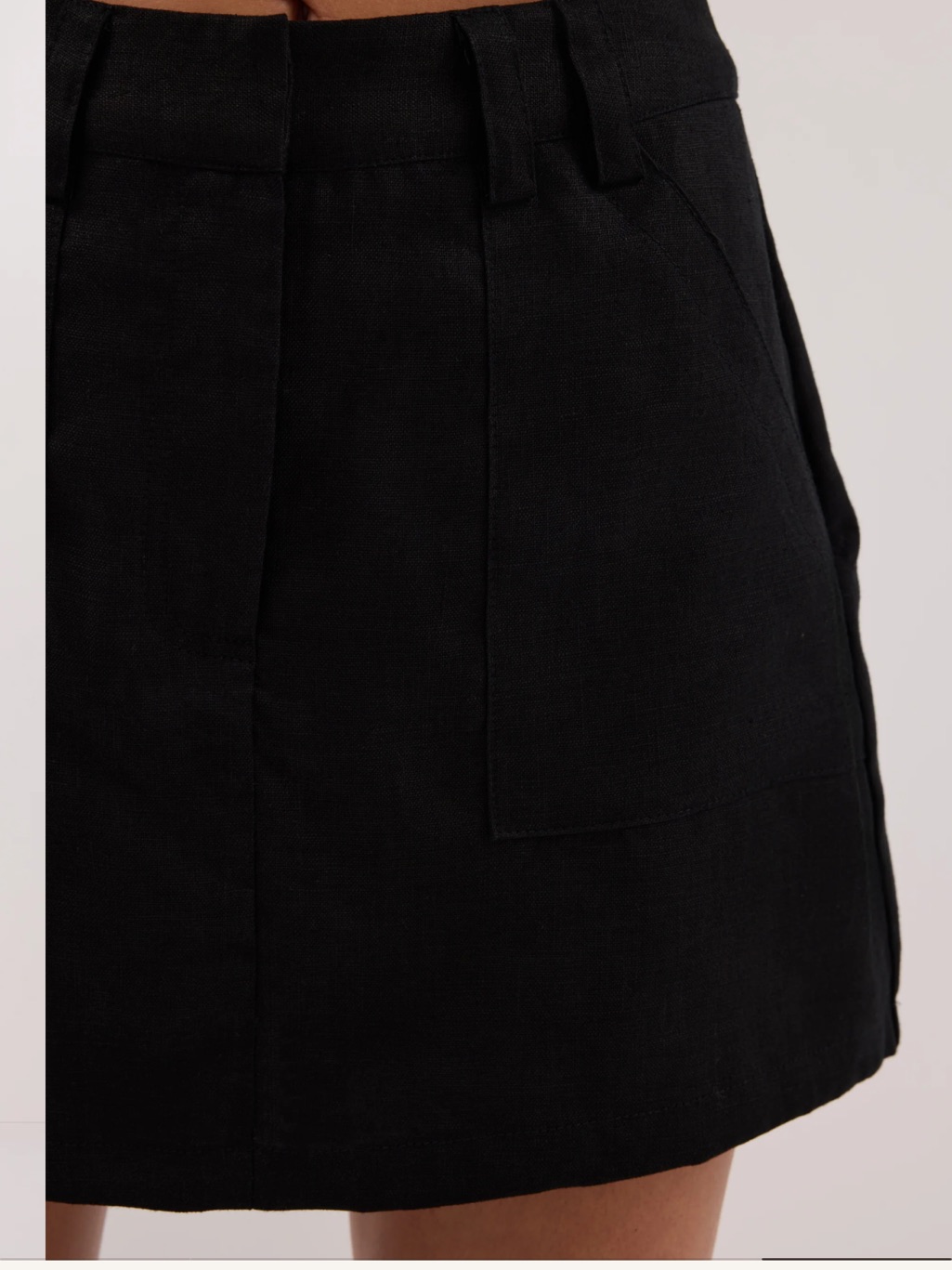 Dissh Eva Black Linen Skort